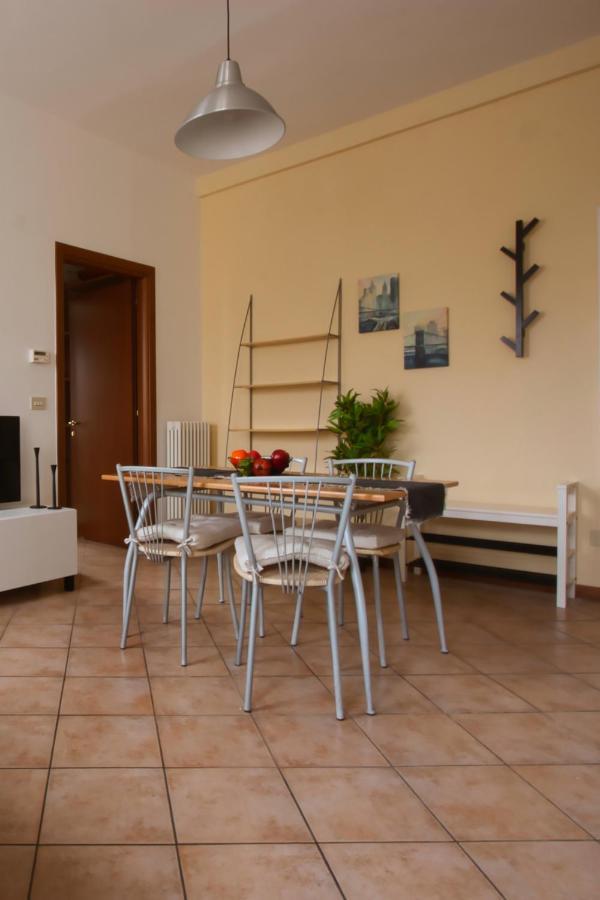 Shakira Apartments Парма Екстериор снимка